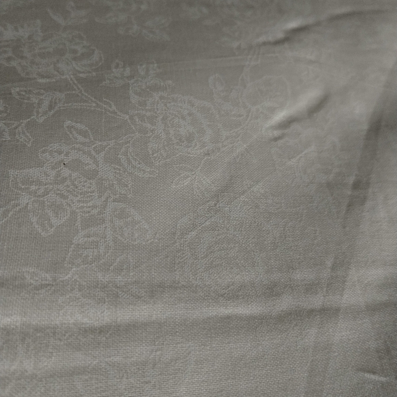 Other - New 3 Continuous Yards Of White Floral Patterned Fabric